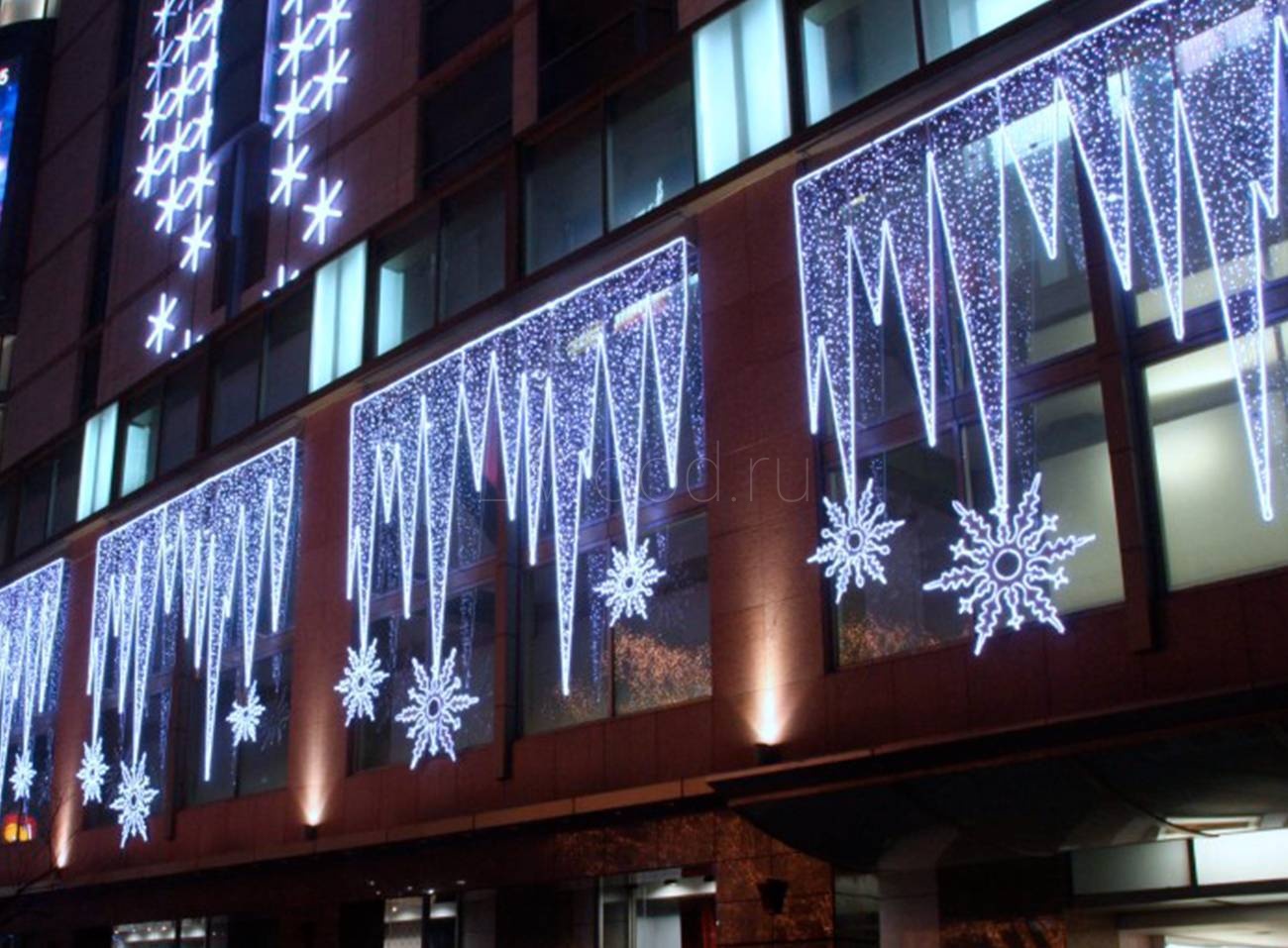 Новогоднее украшение фасадов зданий к новому году в Москве и МО | AlpStroyGroup